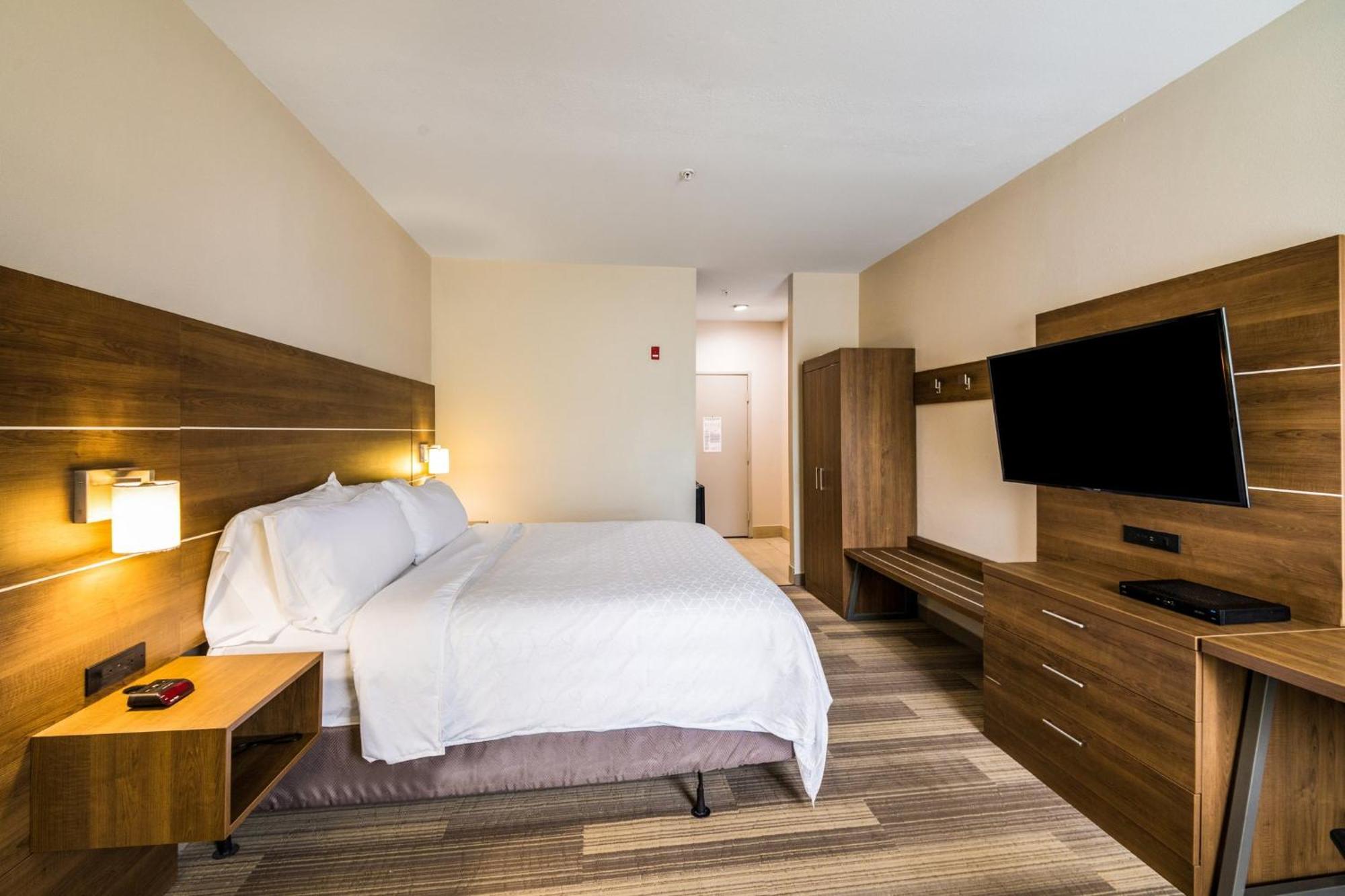 Holiday Inn Express Hotel & Suites Columbus By Ihg Zewnętrze zdjęcie