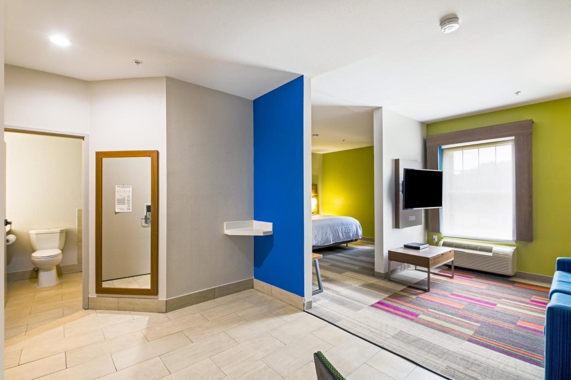 Holiday Inn Express Hotel & Suites Columbus By Ihg Zewnętrze zdjęcie